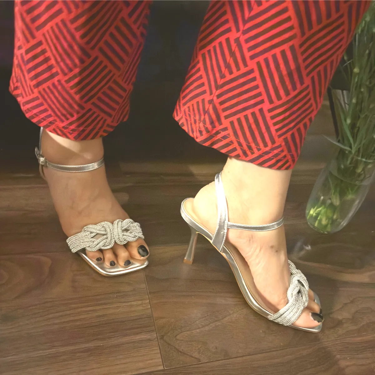 SANIYA DIAMANTE TOE HEELED SANDALS