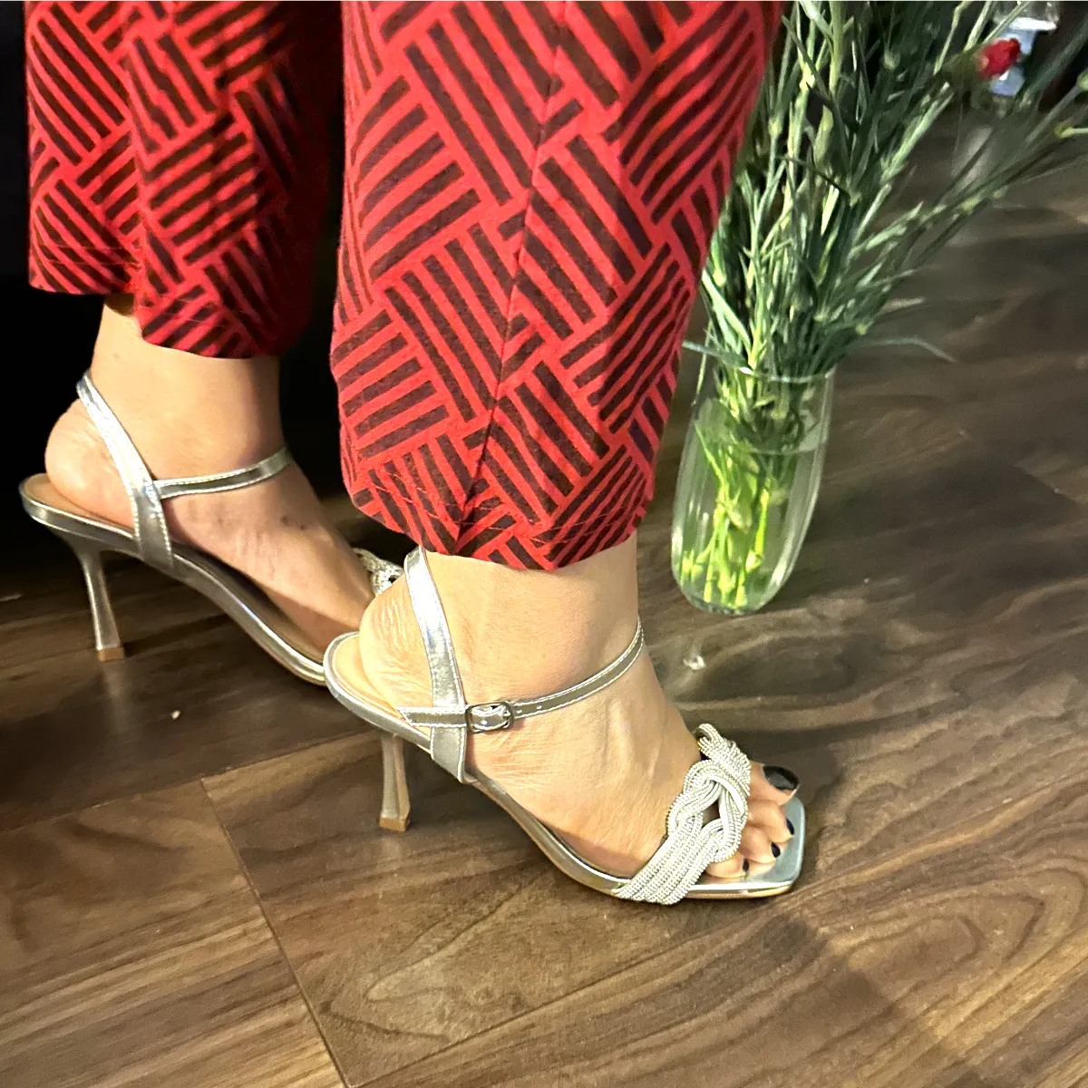 SANIYA DIAMANTE TOE HEELED SANDALS