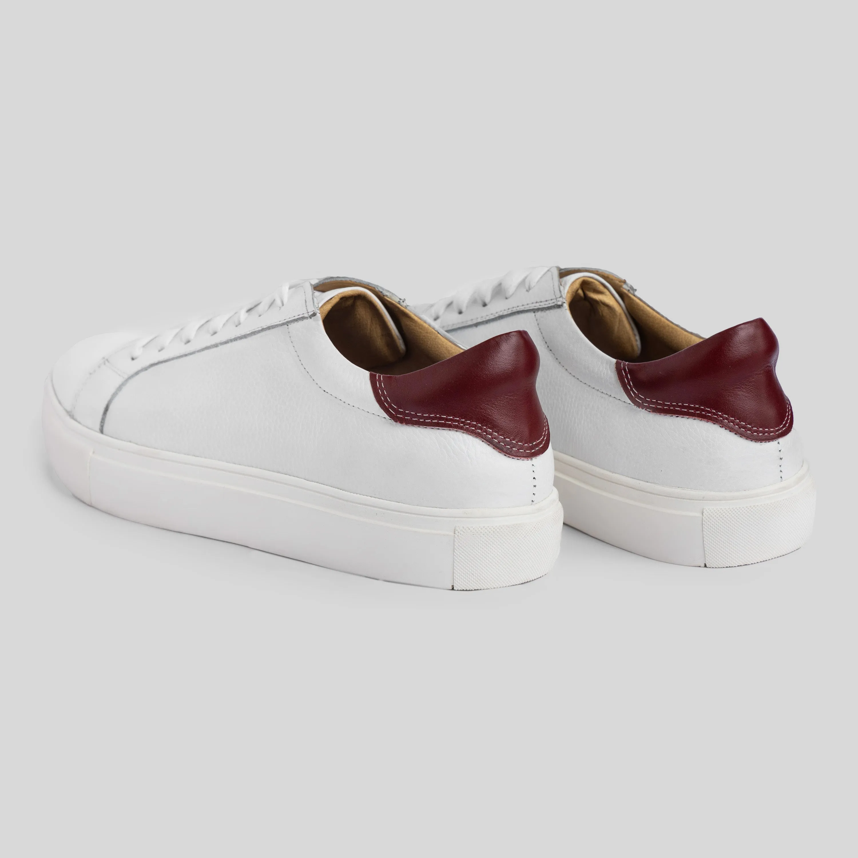 White Plain Sneakers