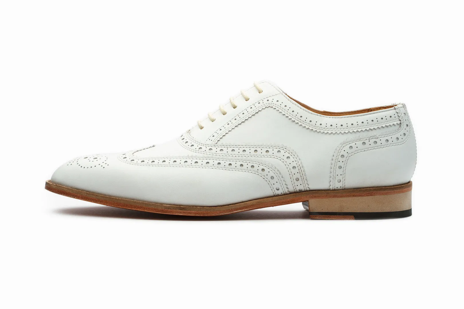 Wingtip Oxford Classic - White